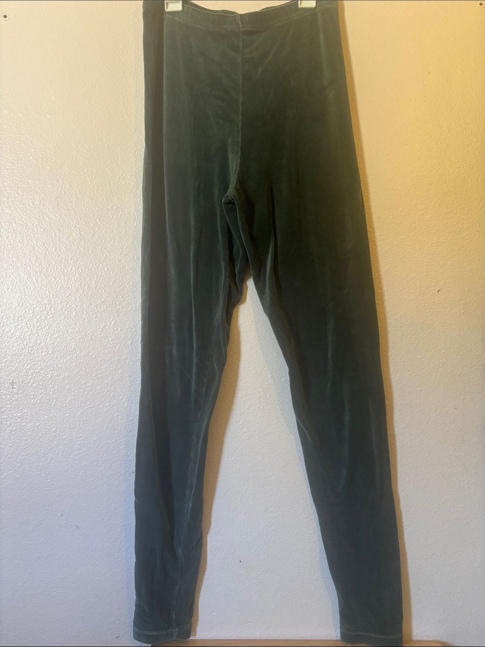 Woman’s High Waisted Velour Leggings in Forest Green, Size S